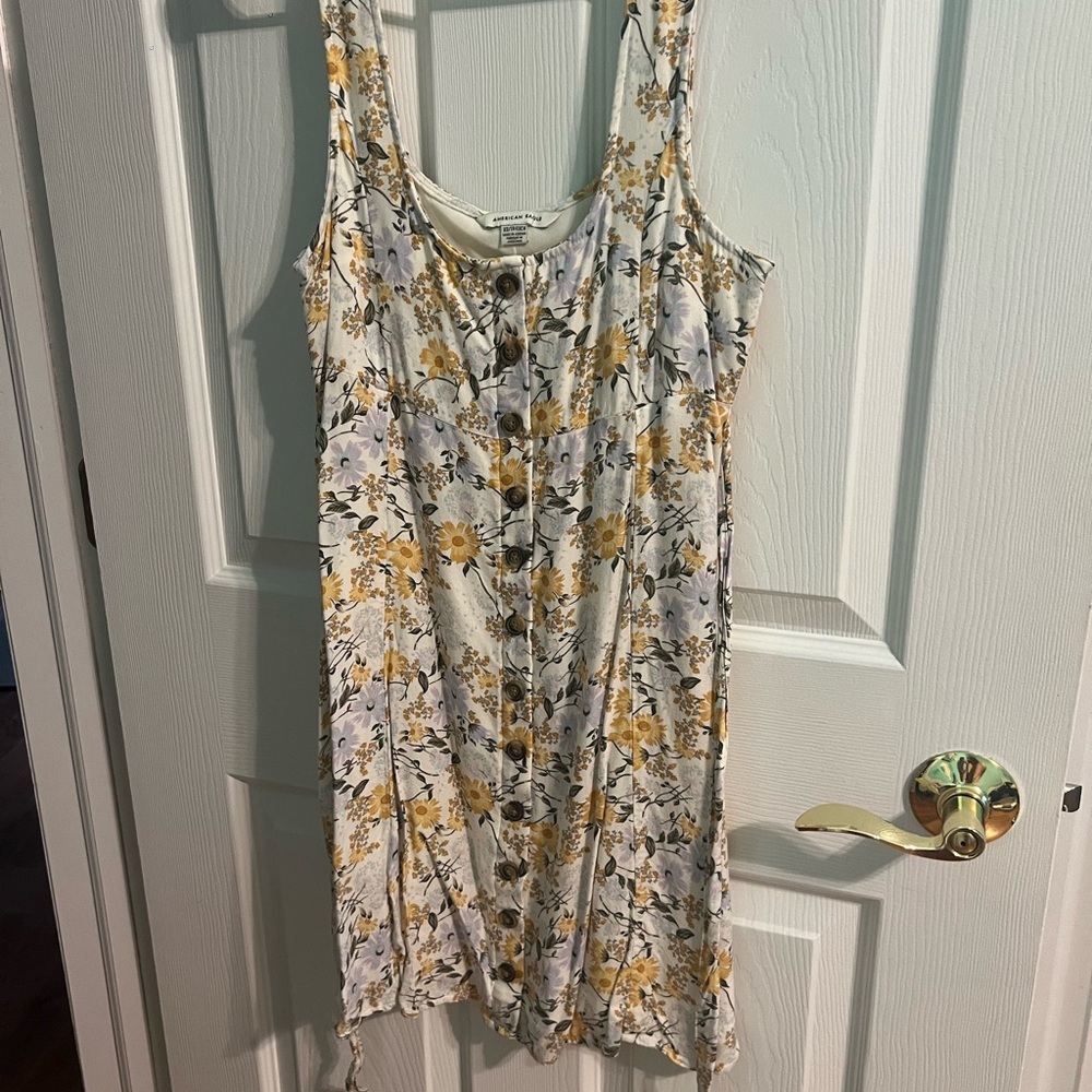 American Eagle Outfitters Floral Button-Down Top